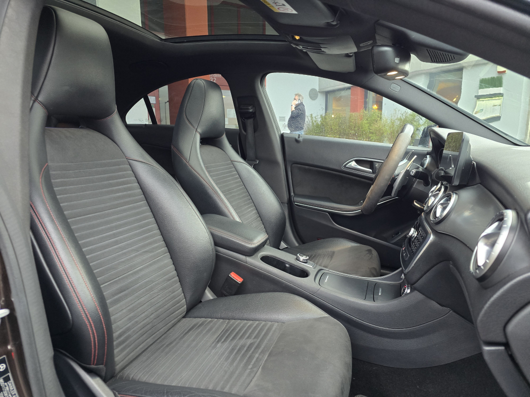 Mercedes Classe CLA — 13