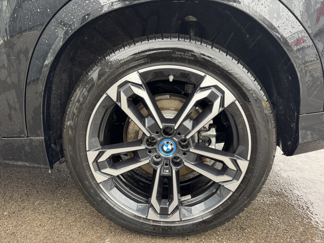 Bmw ix2 — 35