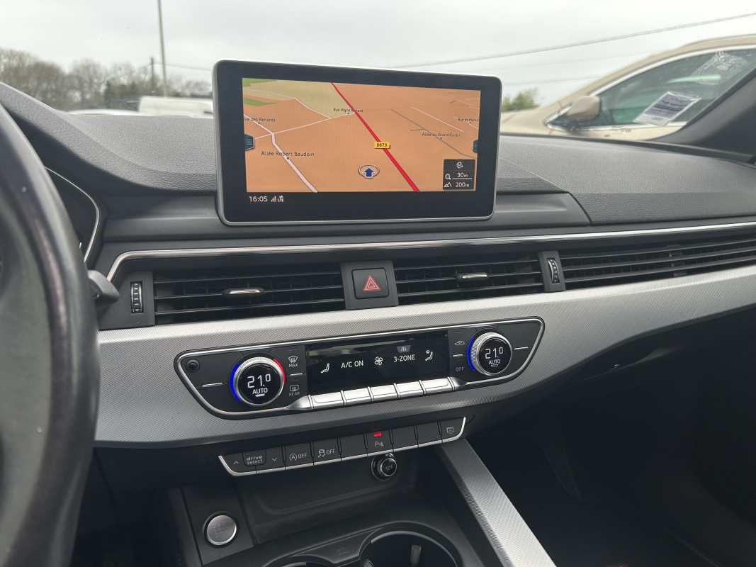 Audi A4 — 22
