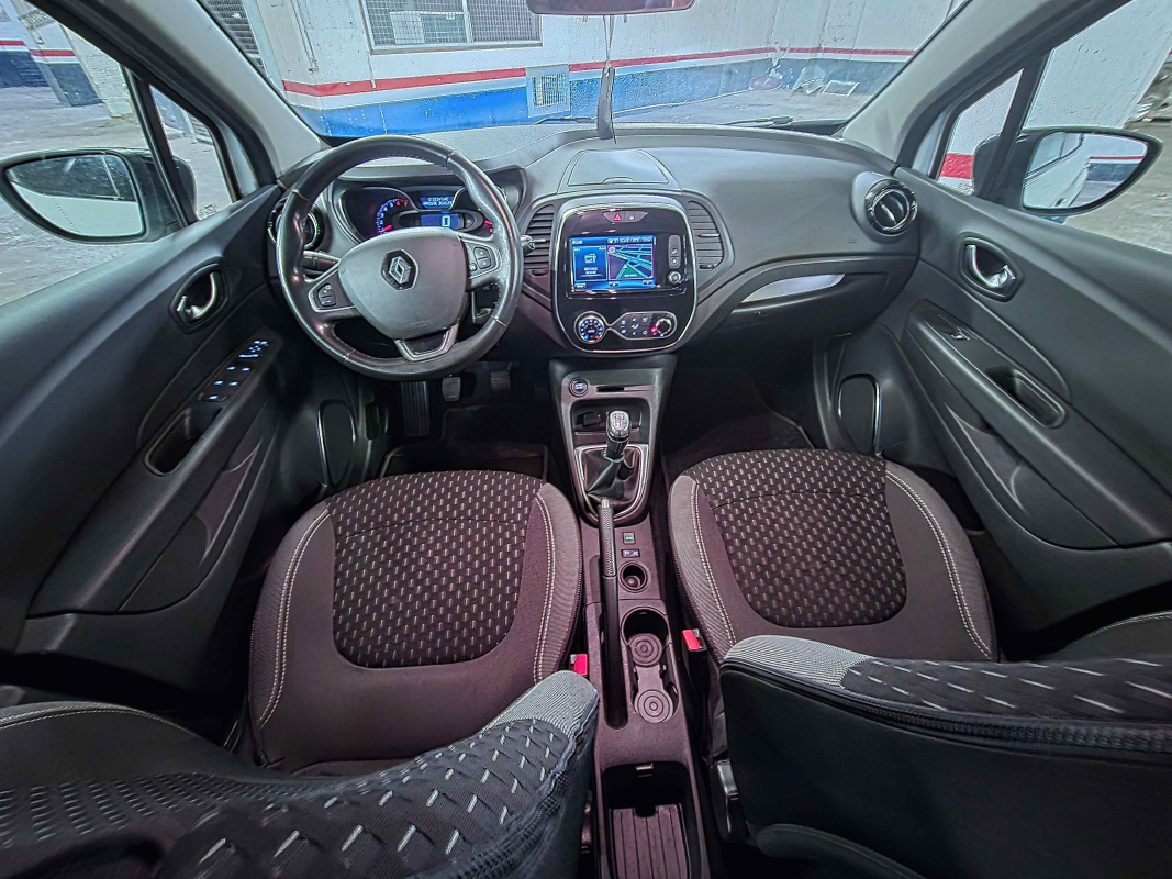 Renault Captur — 16