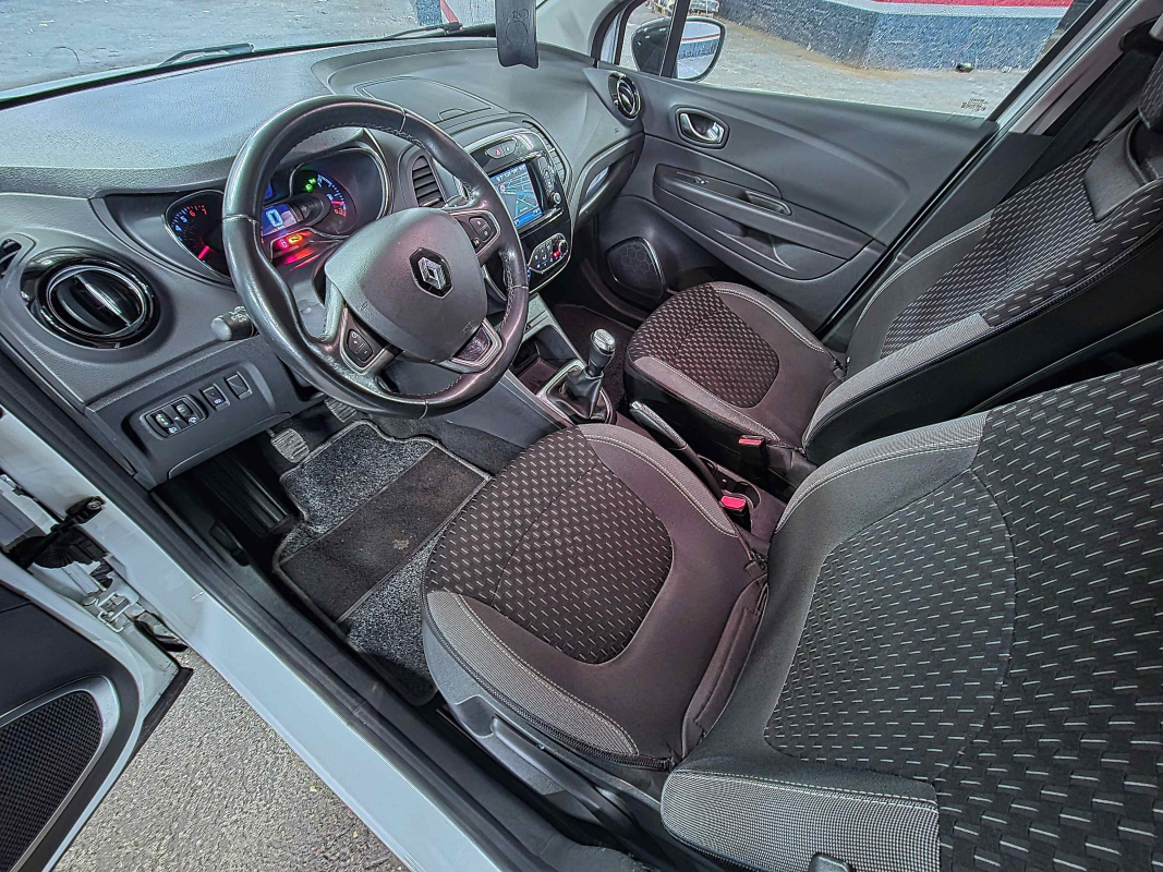 Renault Captur — 15