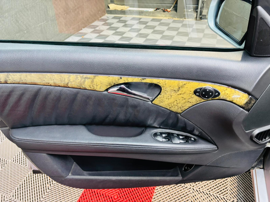 Mercedes Classe E — 25