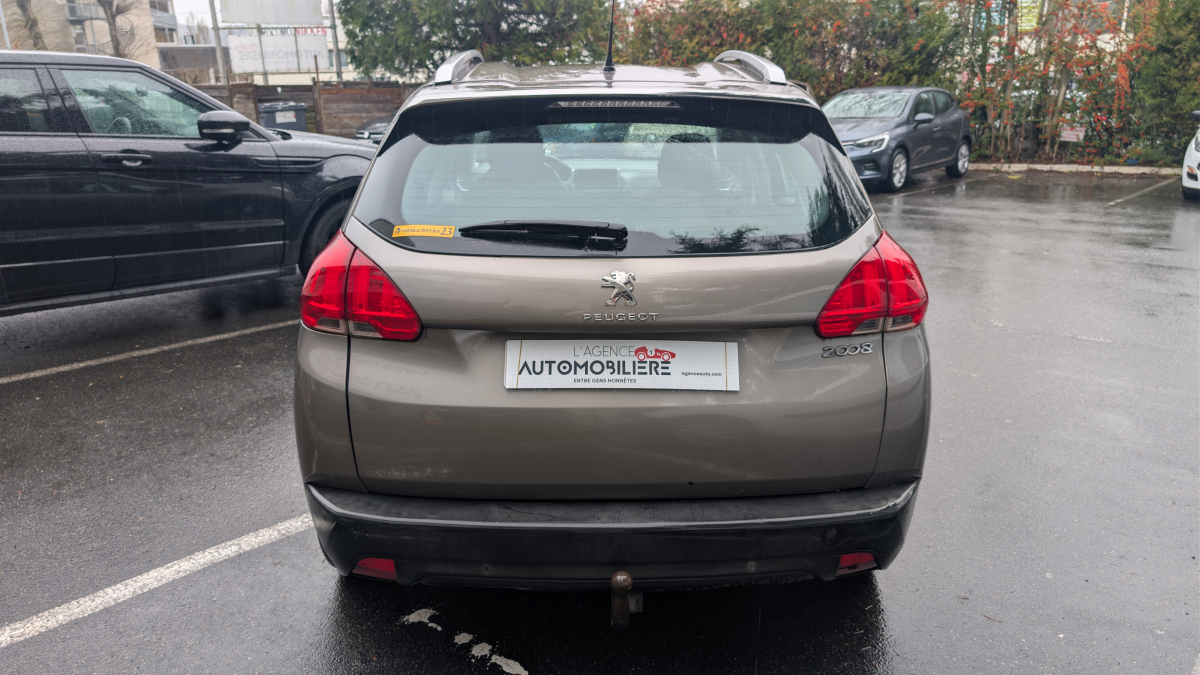 Peugeot 2008 — 6