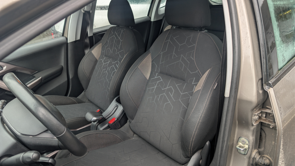 Peugeot 2008 — 10