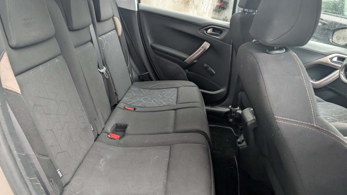 Peugeot 2008 — 14