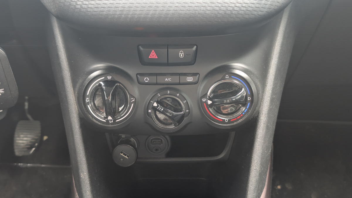 Peugeot 2008 — 18