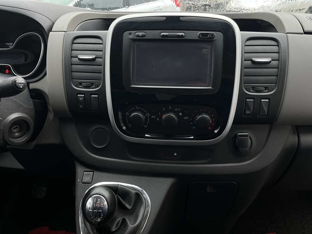 Renault Trafic — 14