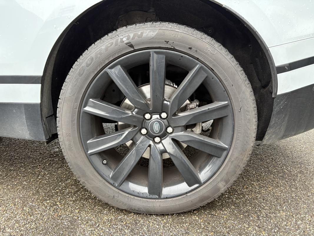 Land Rover Range Rover Velar — 31