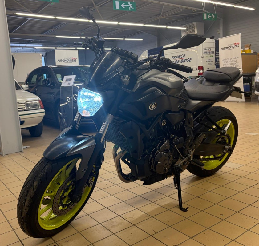 Yamaha MT07 — 4