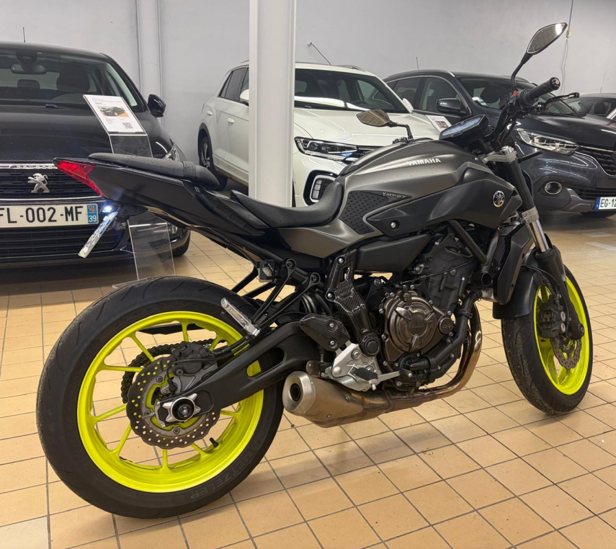 Yamaha MT07 — 7