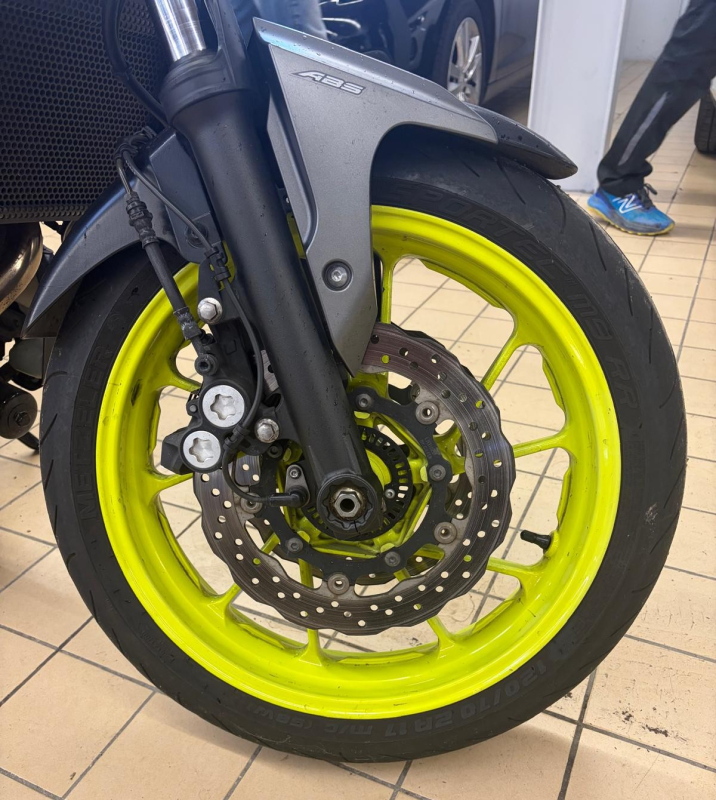 Yamaha MT07 — 12