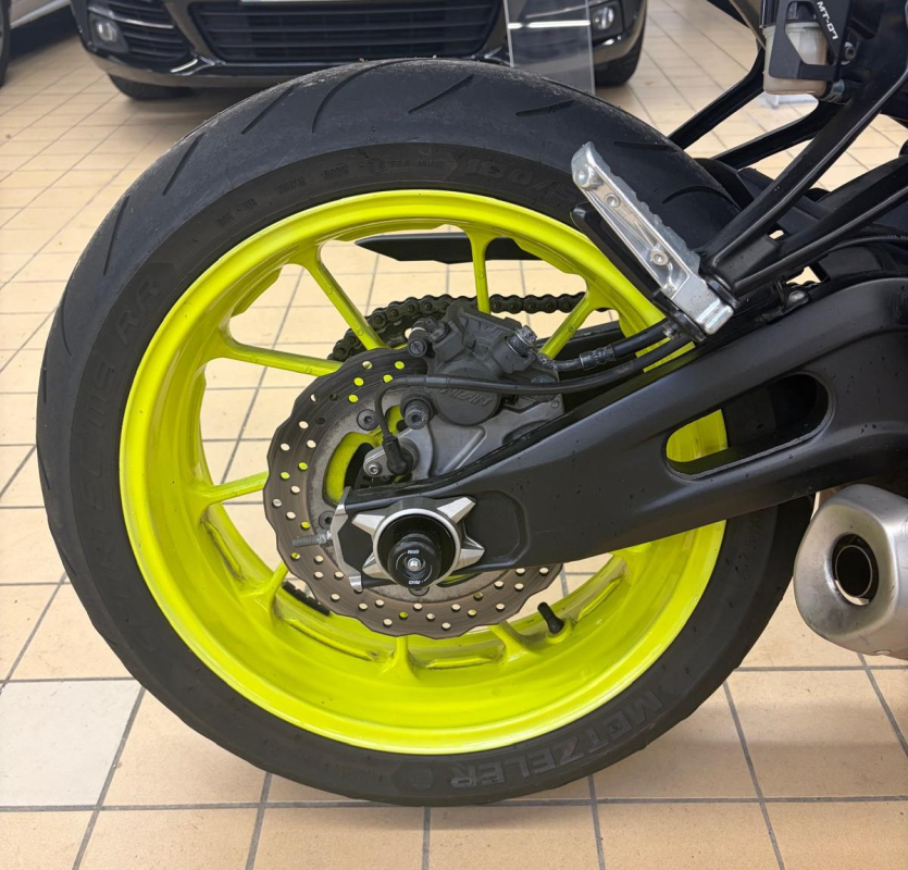 Yamaha MT07 — 13