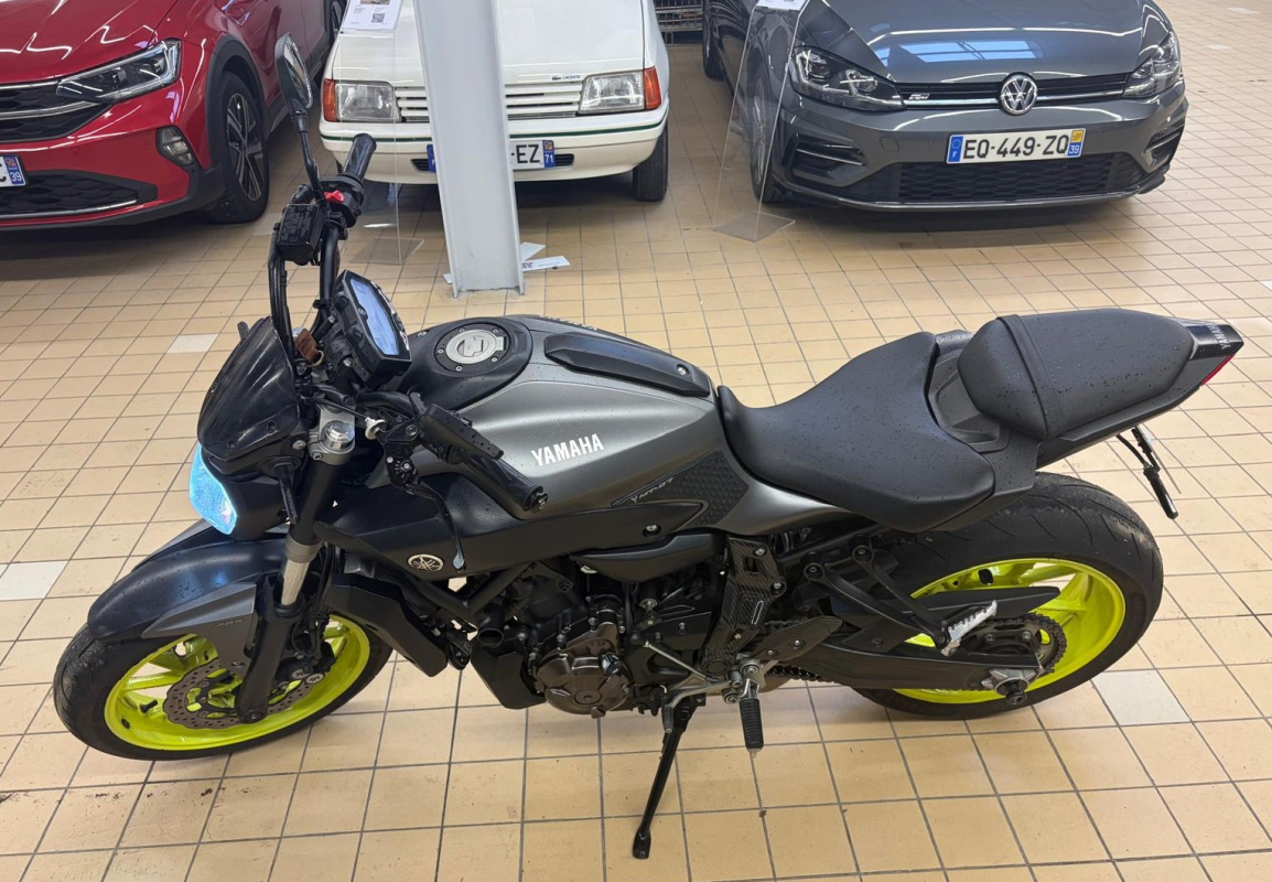 Yamaha MT07 — 10