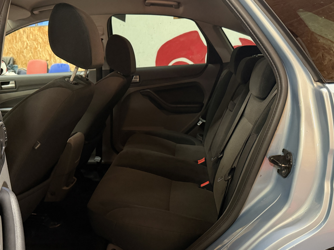 Ford Focus — 18