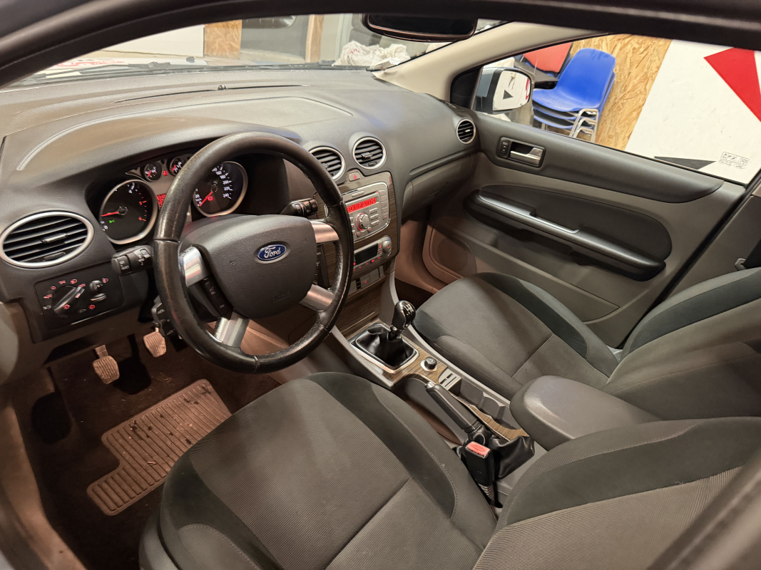 Ford Focus — 10
