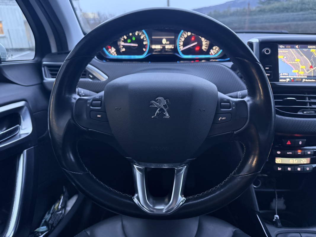 Peugeot 2008 — 21