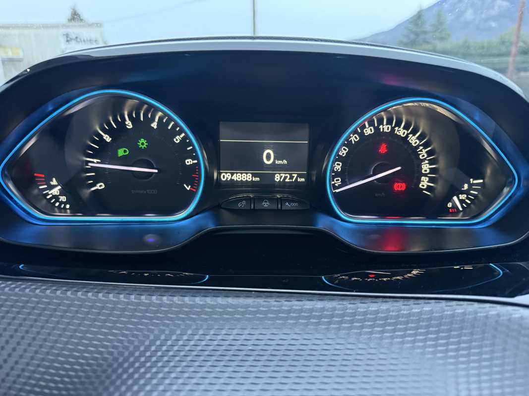 Peugeot 2008 — 22