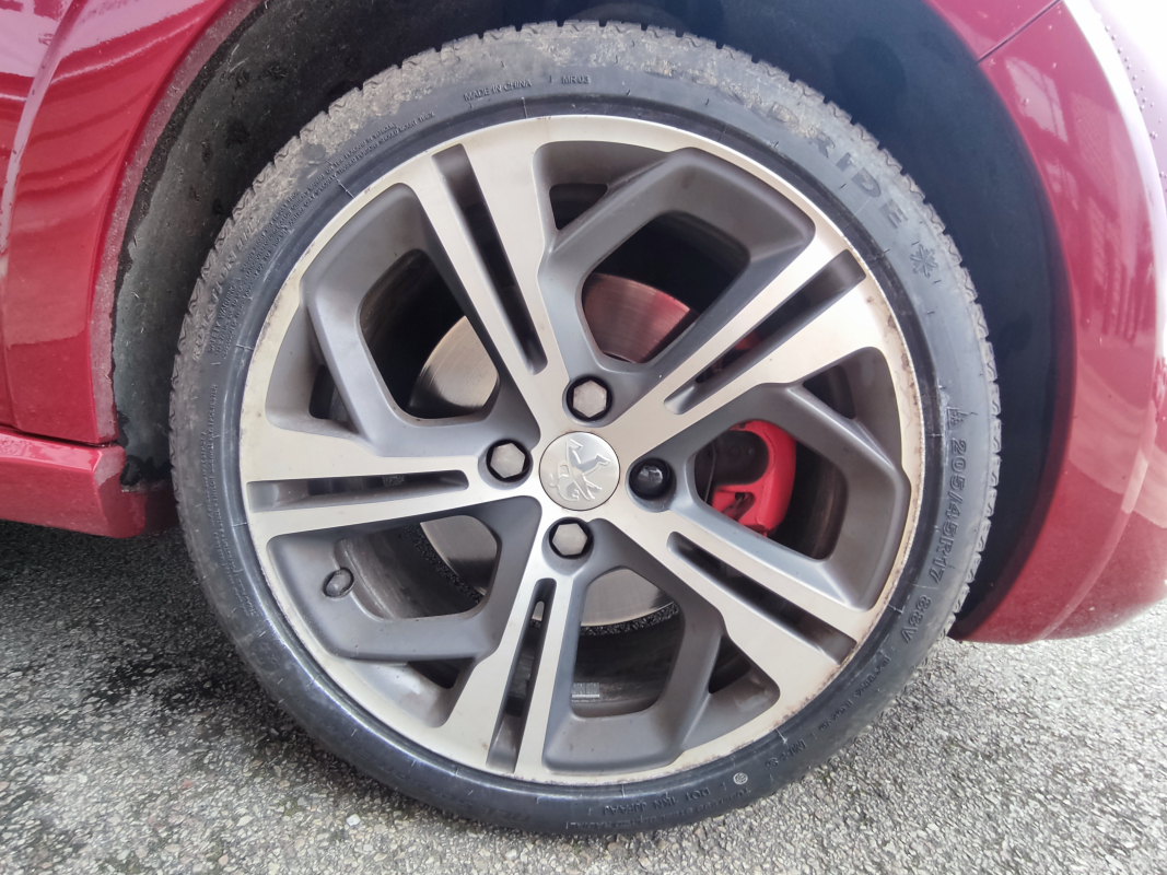 Peugeot 208 — 35