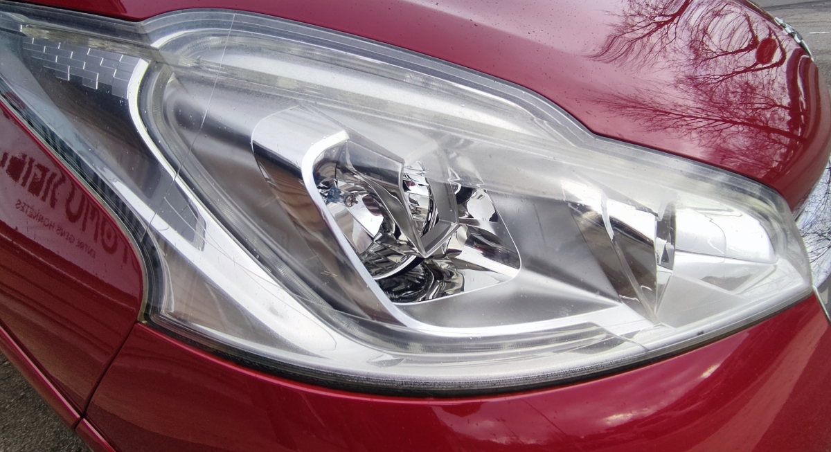 Peugeot 208 — 36