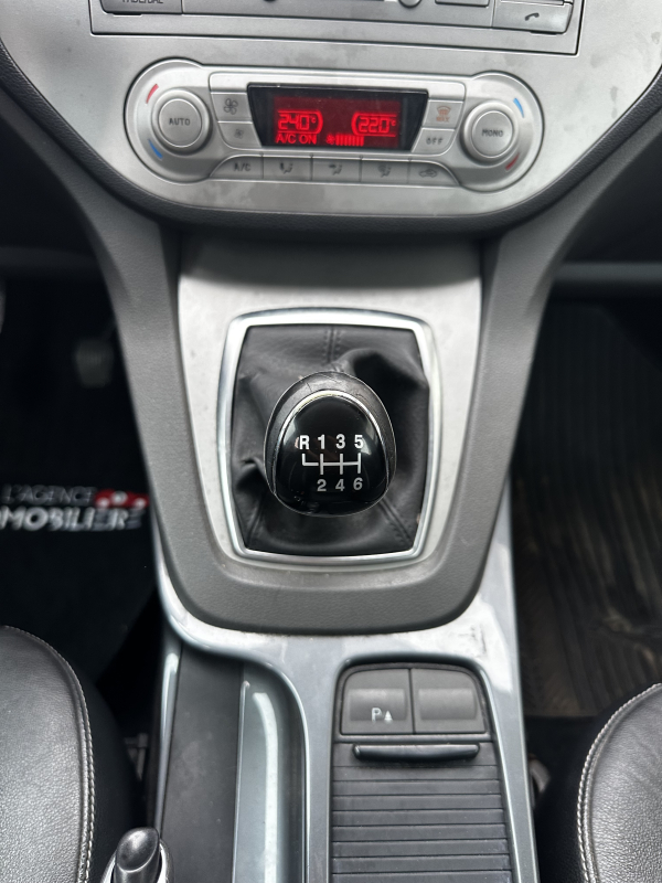 Ford Kuga — 26