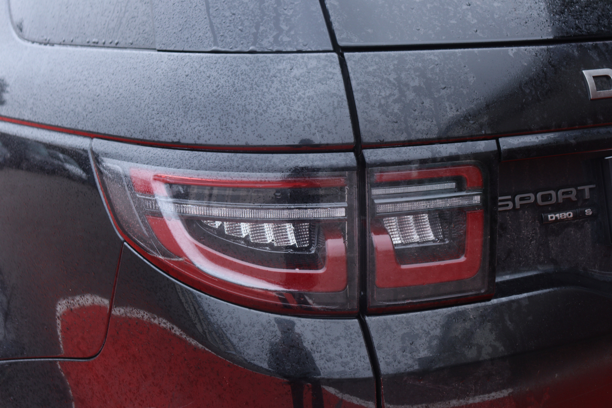 Land Rover Discovery — 25