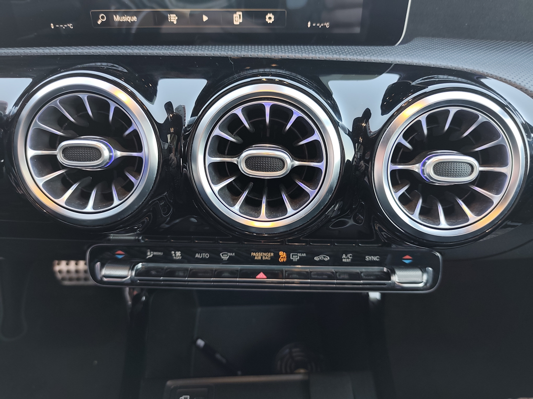 Mercedes Classe A — 24