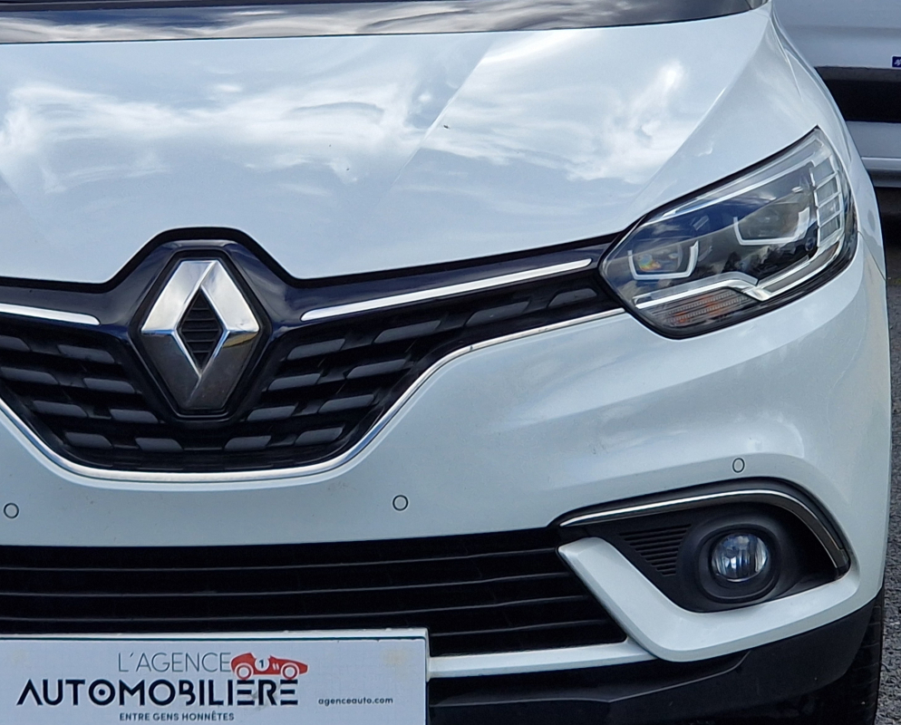 Renault Scenic — 3