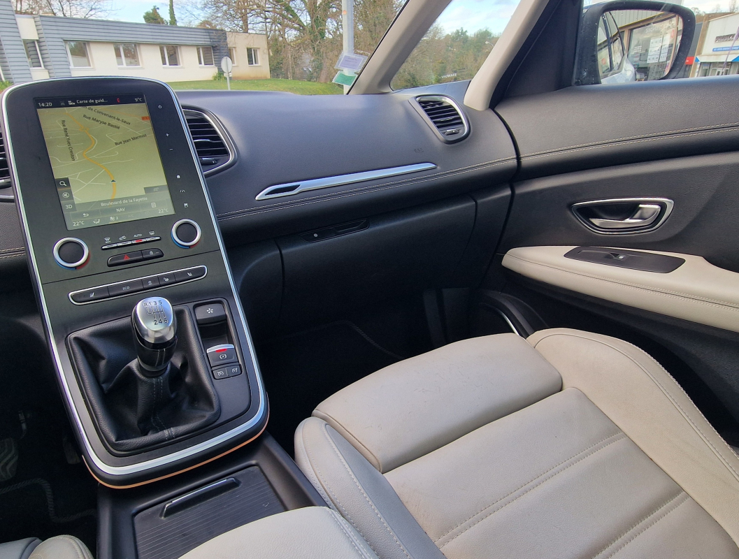 Renault Scenic — 21