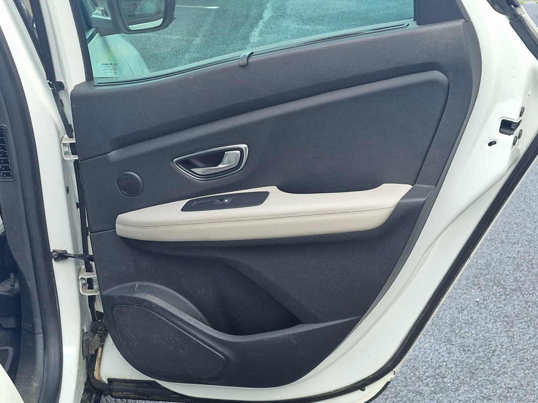 Renault Scenic — 36