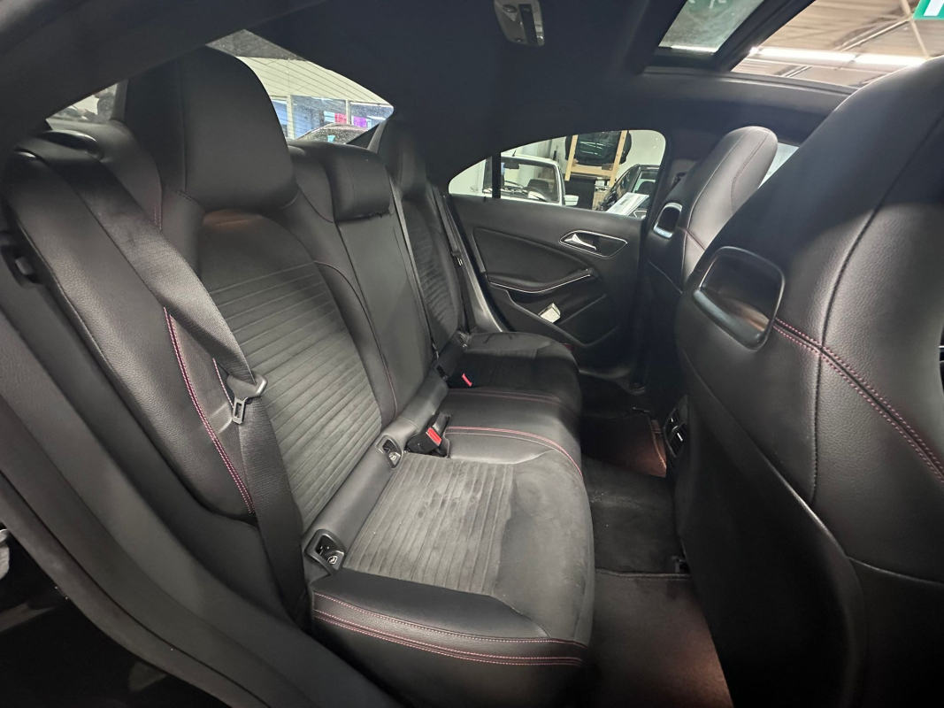 Mercedes Classe CLA — 12