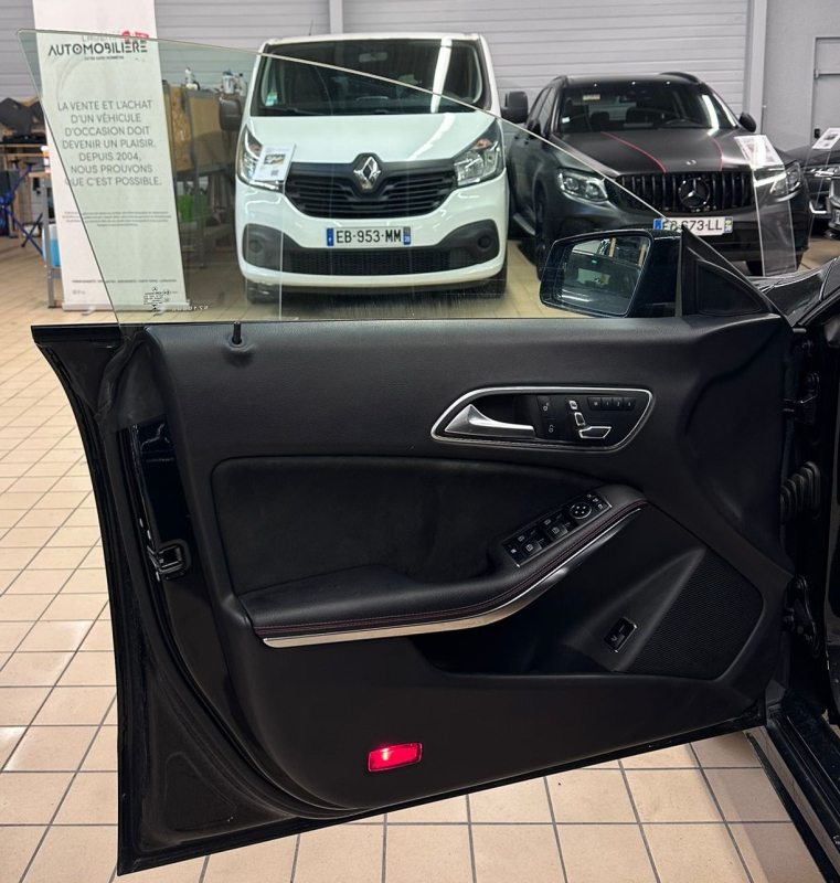 Mercedes Classe CLA — 31