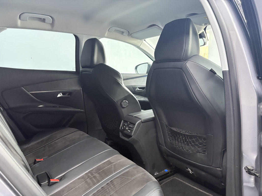 Peugeot 3008 — 17