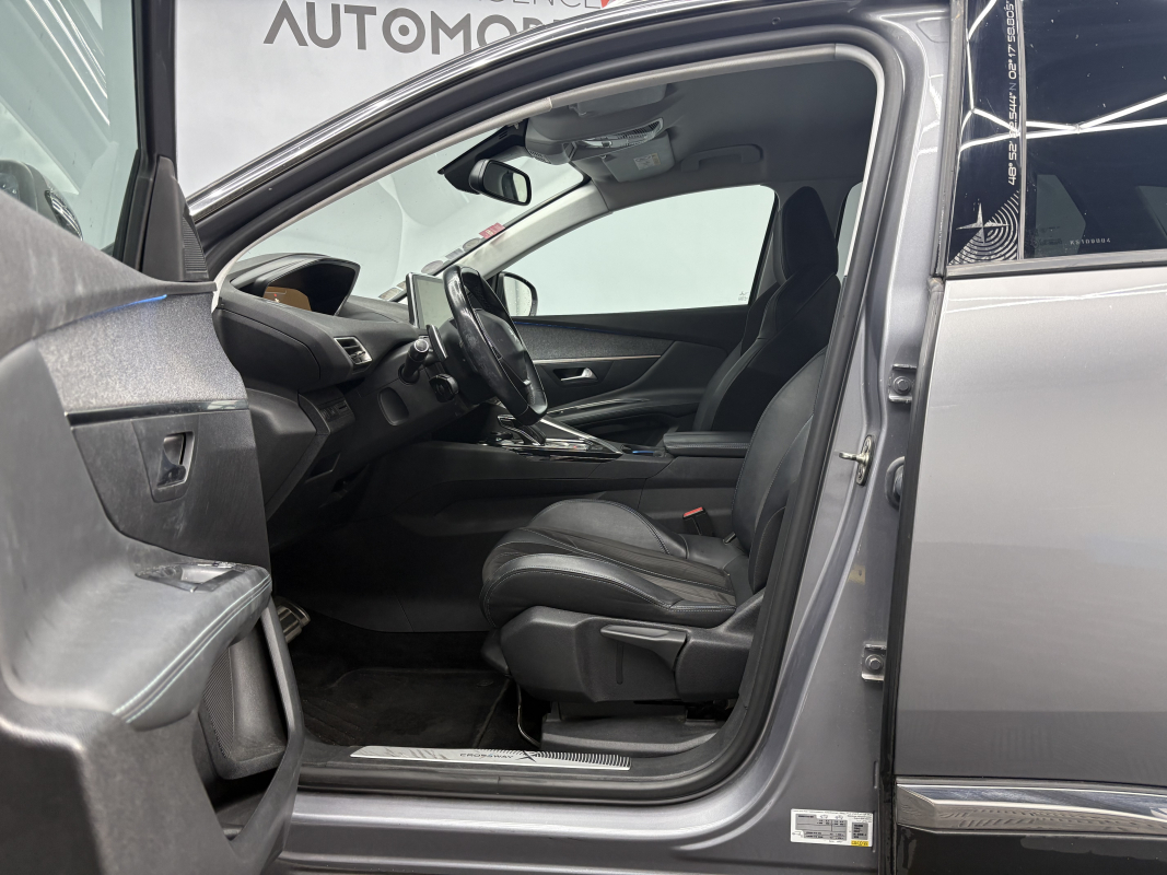 Peugeot 3008 — 9