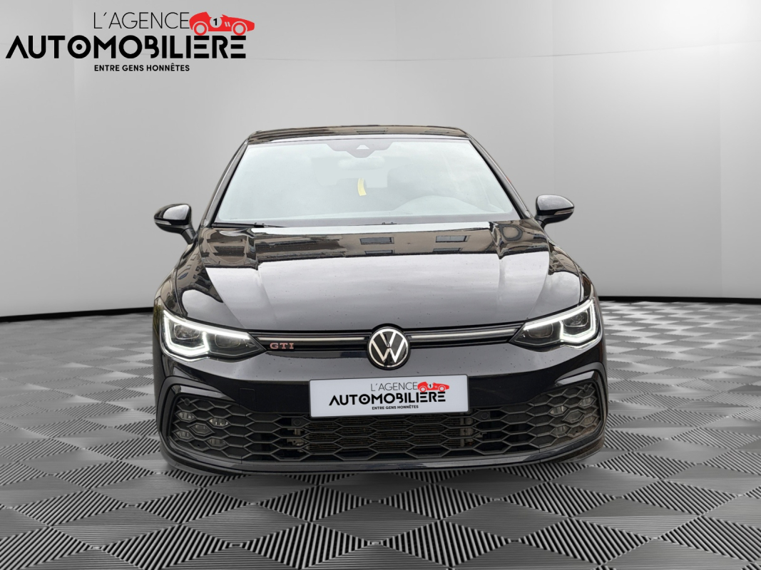 Volkswagen Golf — 4