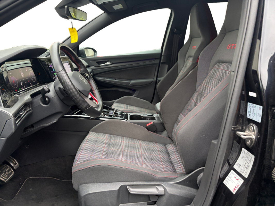 Volkswagen Golf — 8