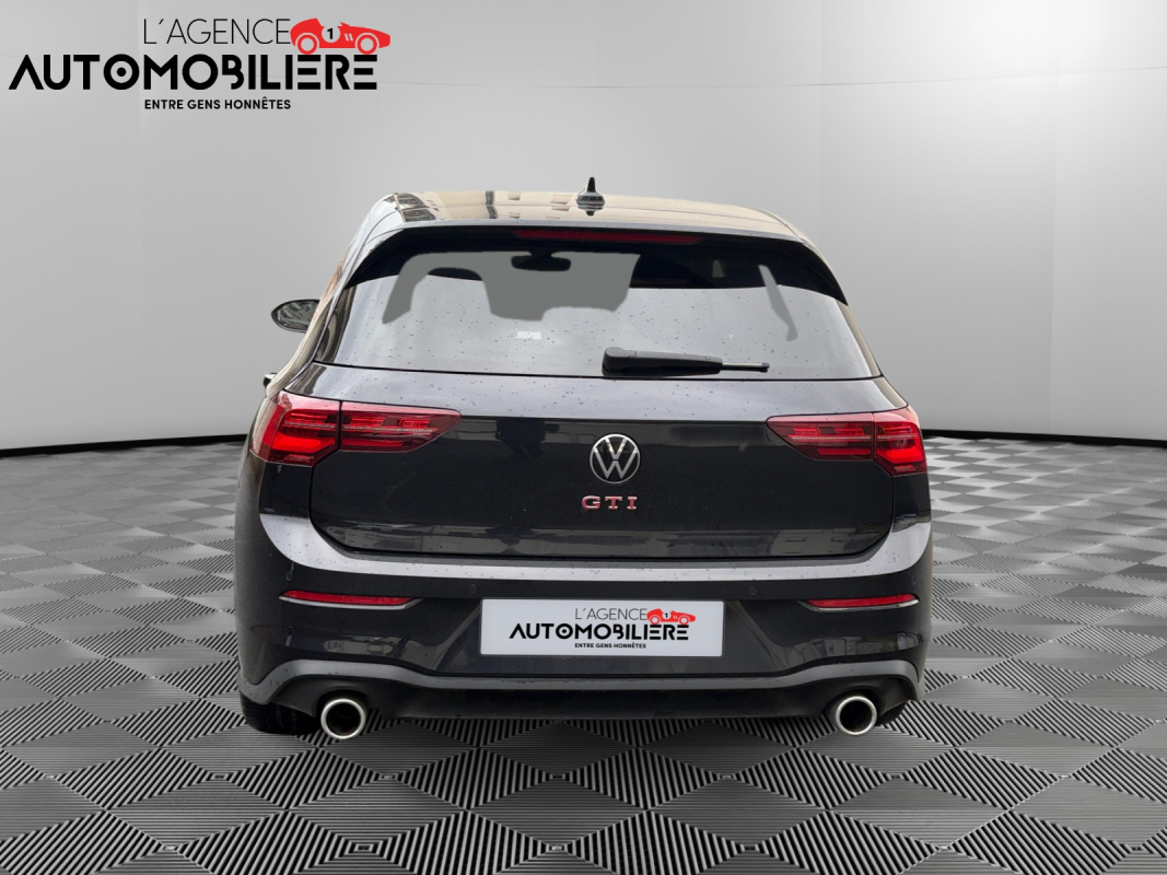 Volkswagen Golf — 7