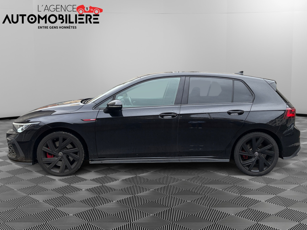 Volkswagen Golf — 5