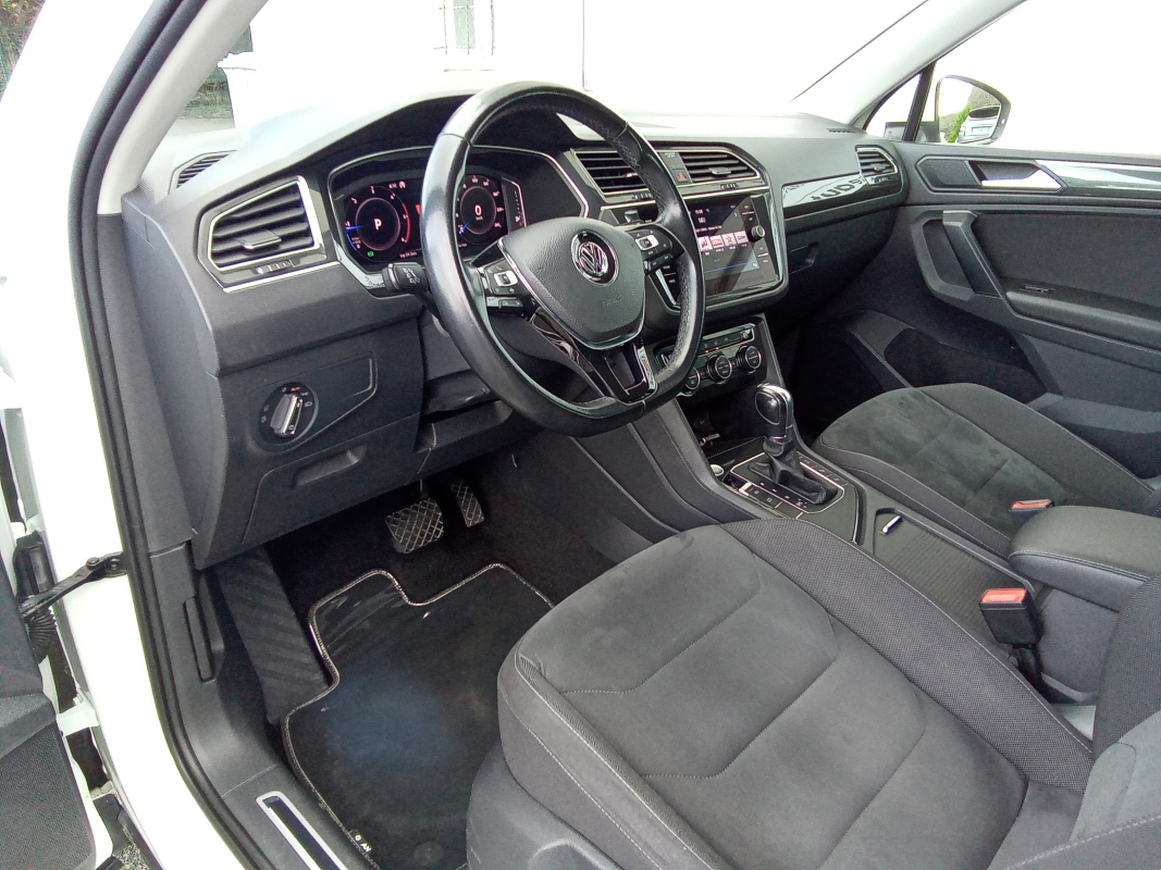 Volkswagen Tiguan — 8