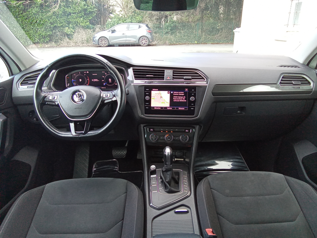 Volkswagen Tiguan — 9