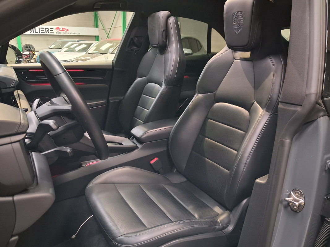 Porsche Macan — 15