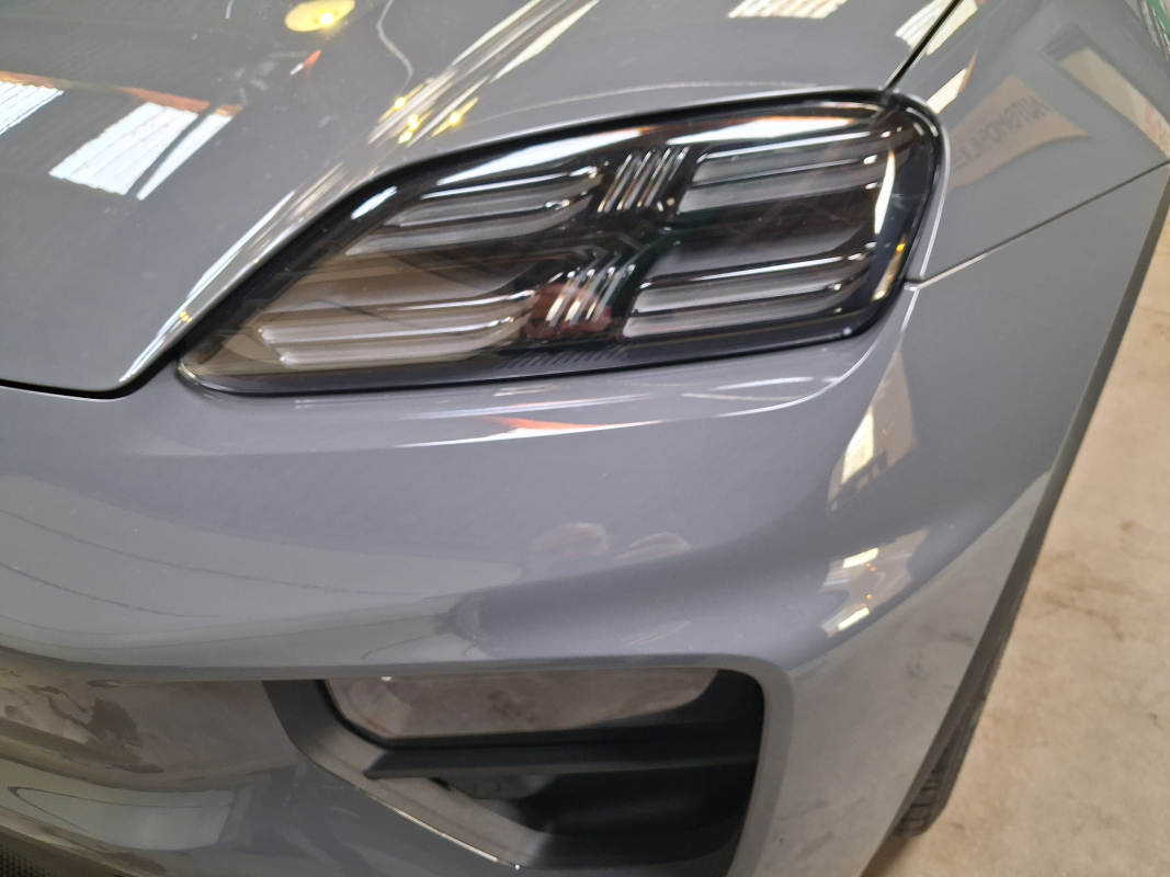 Porsche Macan — 20