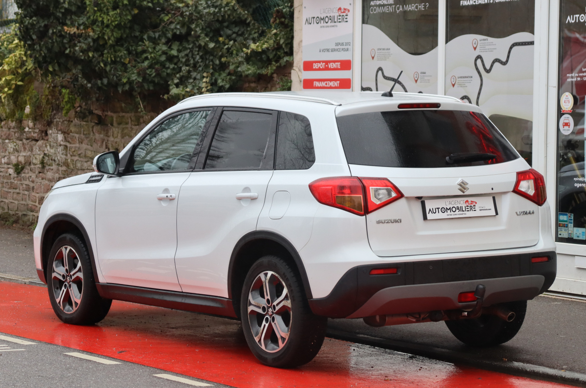 Suzuki Vitara — 3