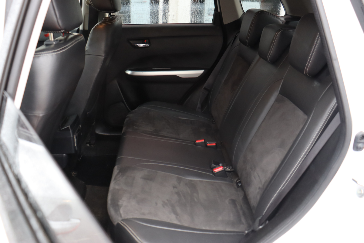Suzuki Vitara — 28