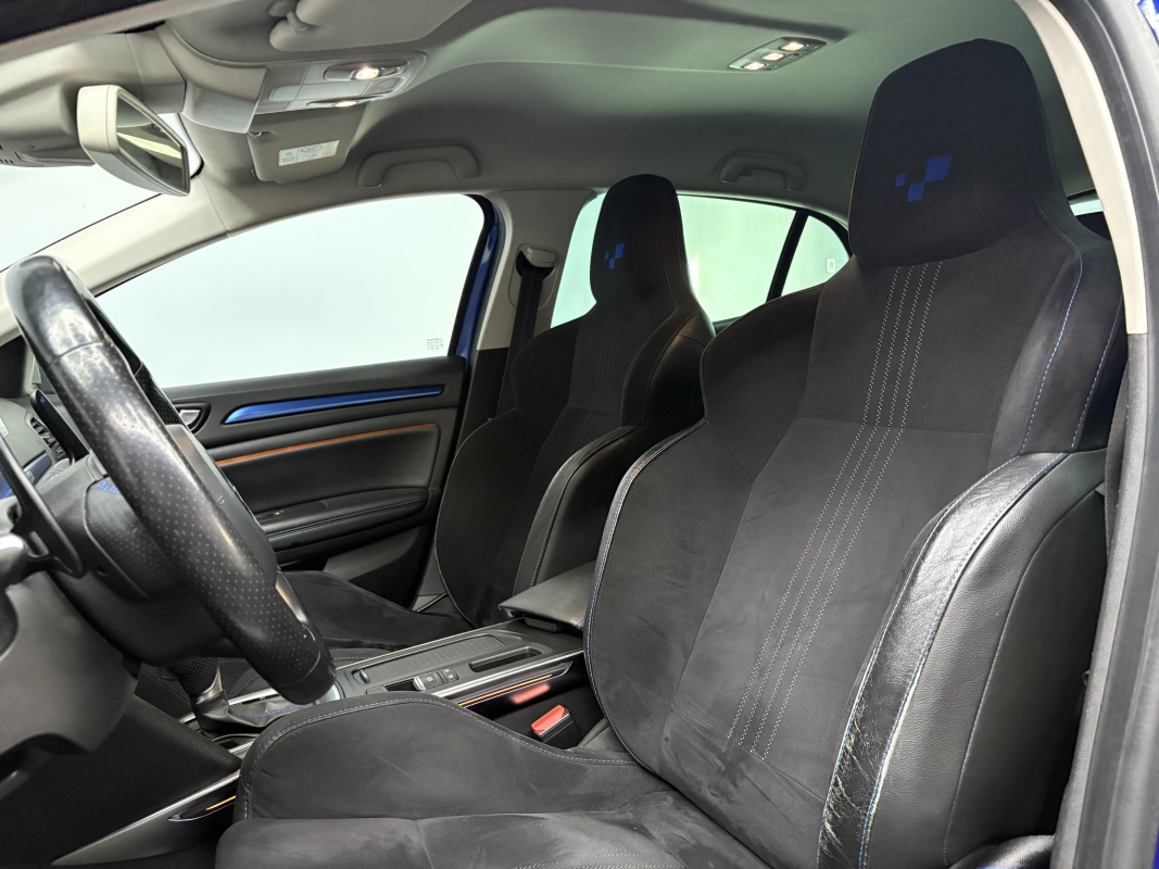 Renault Megane — 11