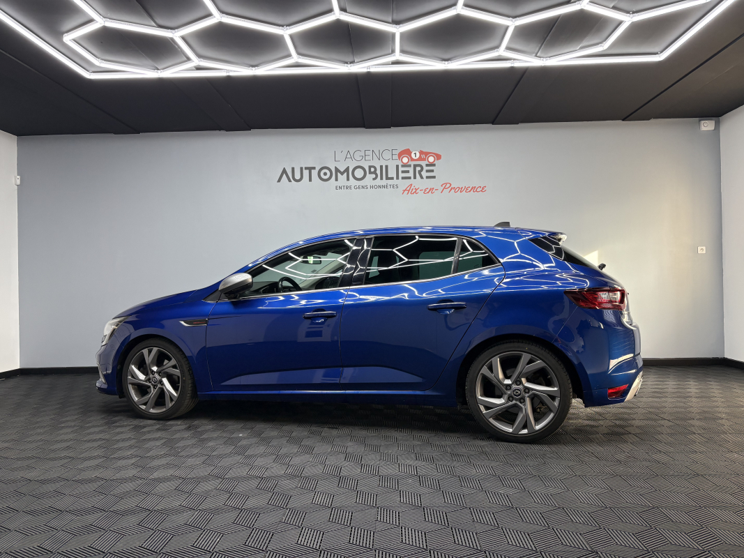 Renault Megane — 6
