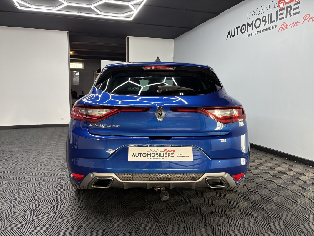 Renault Megane — 4