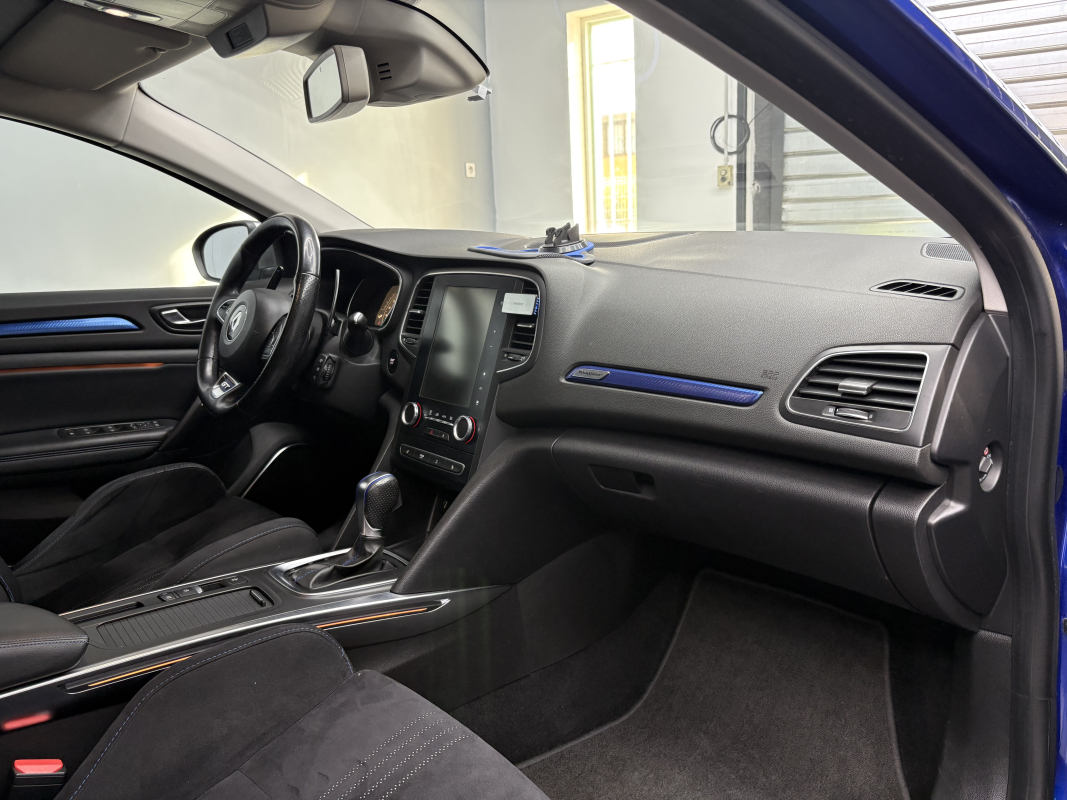 Renault Megane — 16