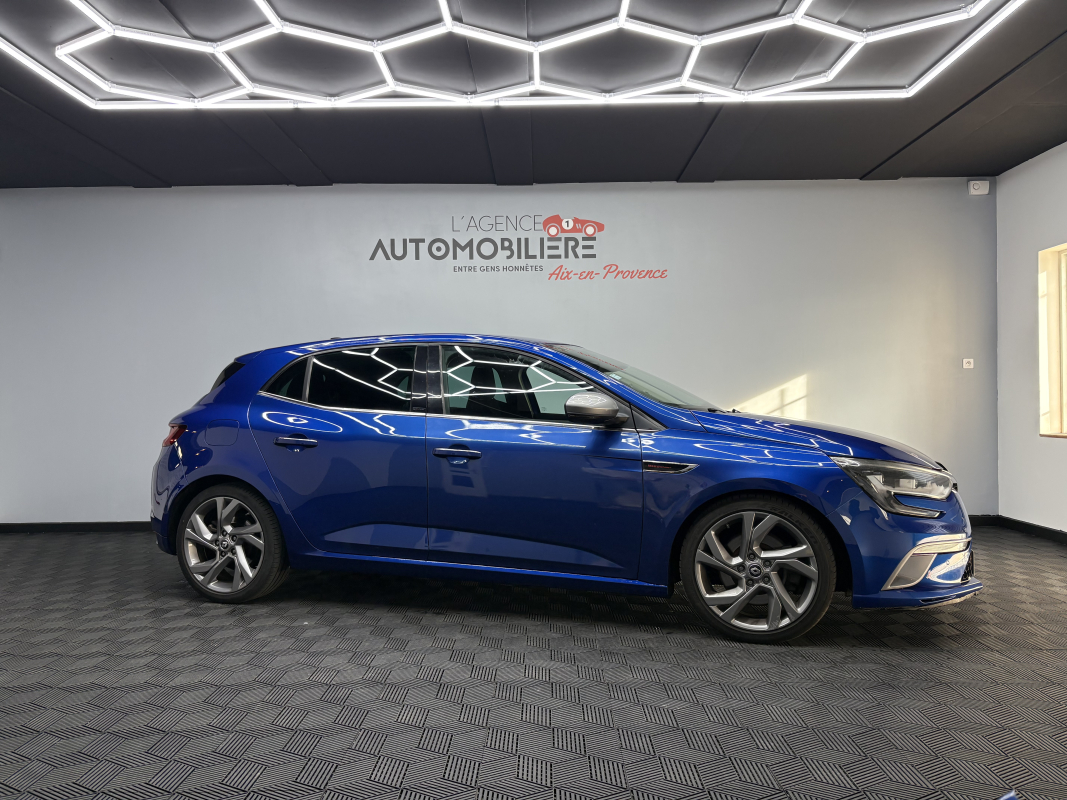Renault Megane — 2