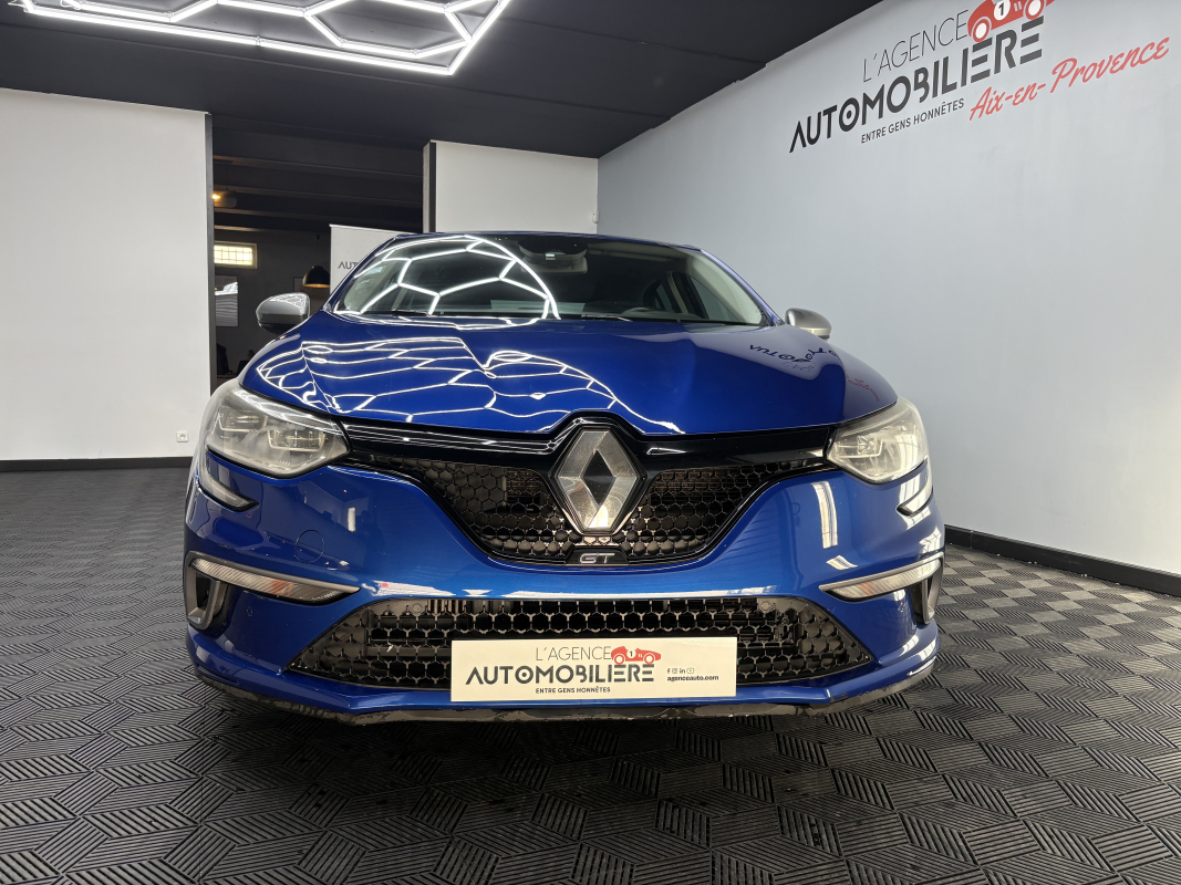 Renault Megane — 8