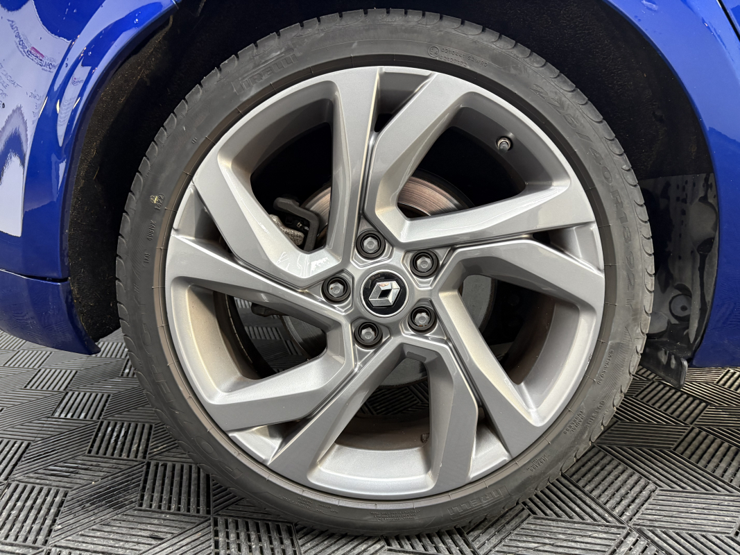 Renault Megane — 26